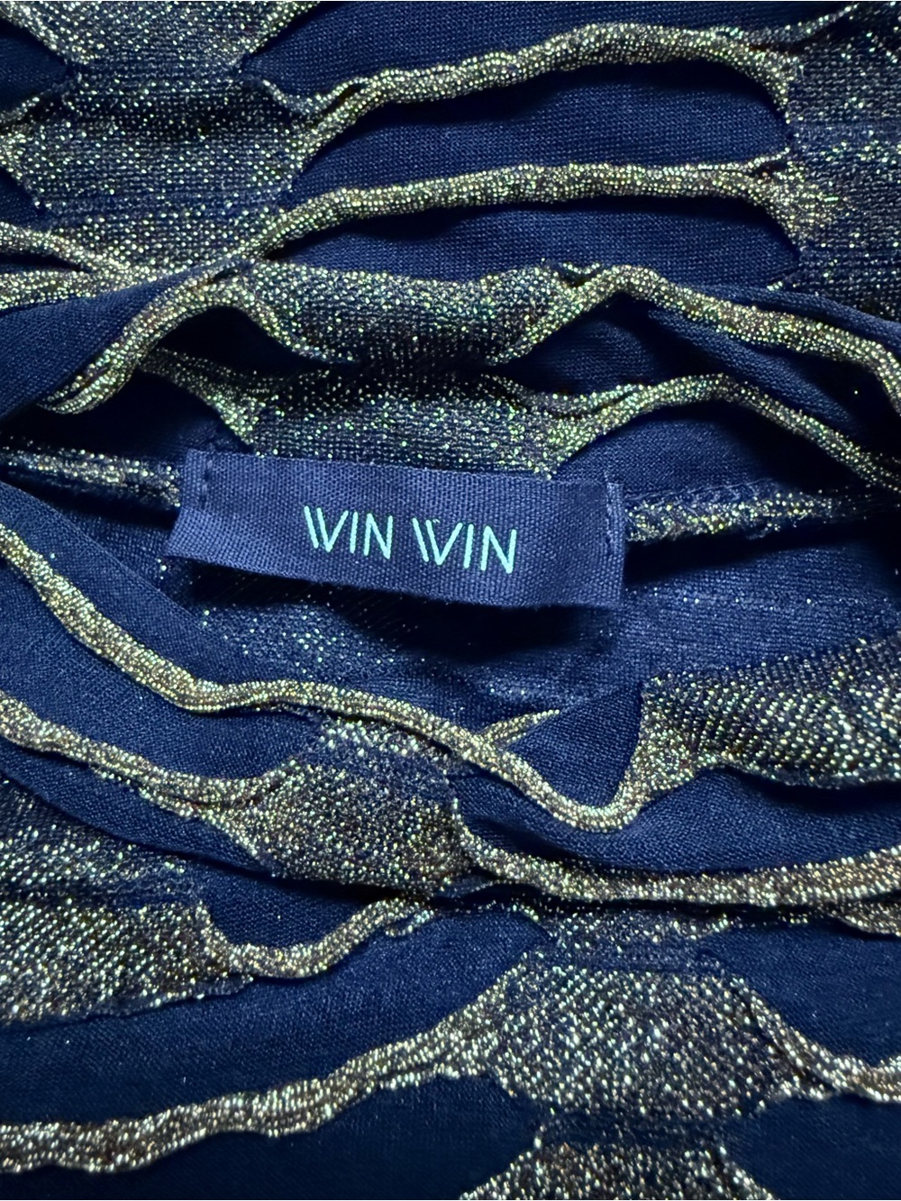 WinWin Black & Gold Patterned Set - Picture 4 of 6